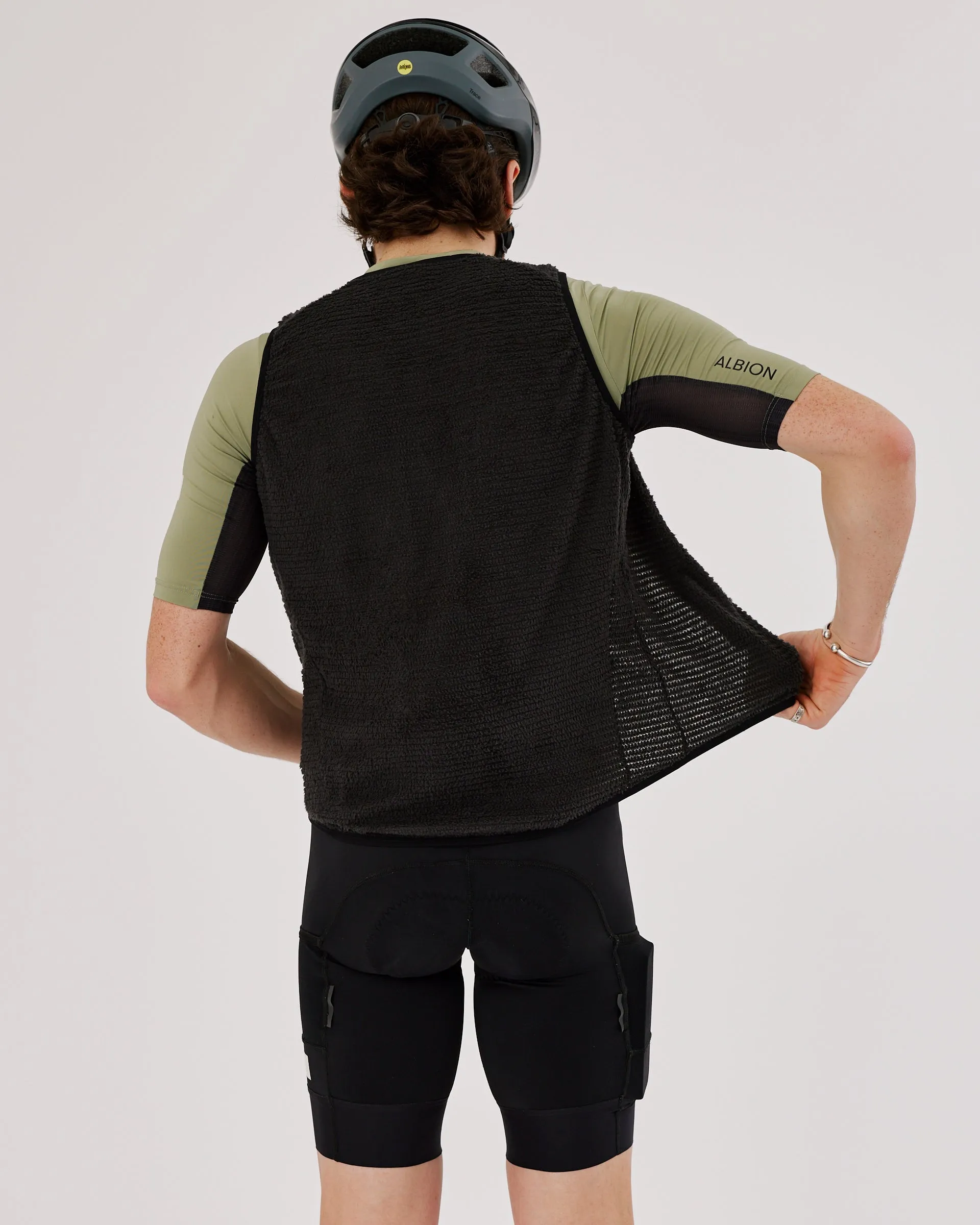 Albion All Road Primaloft Active Body Warmer Graphite