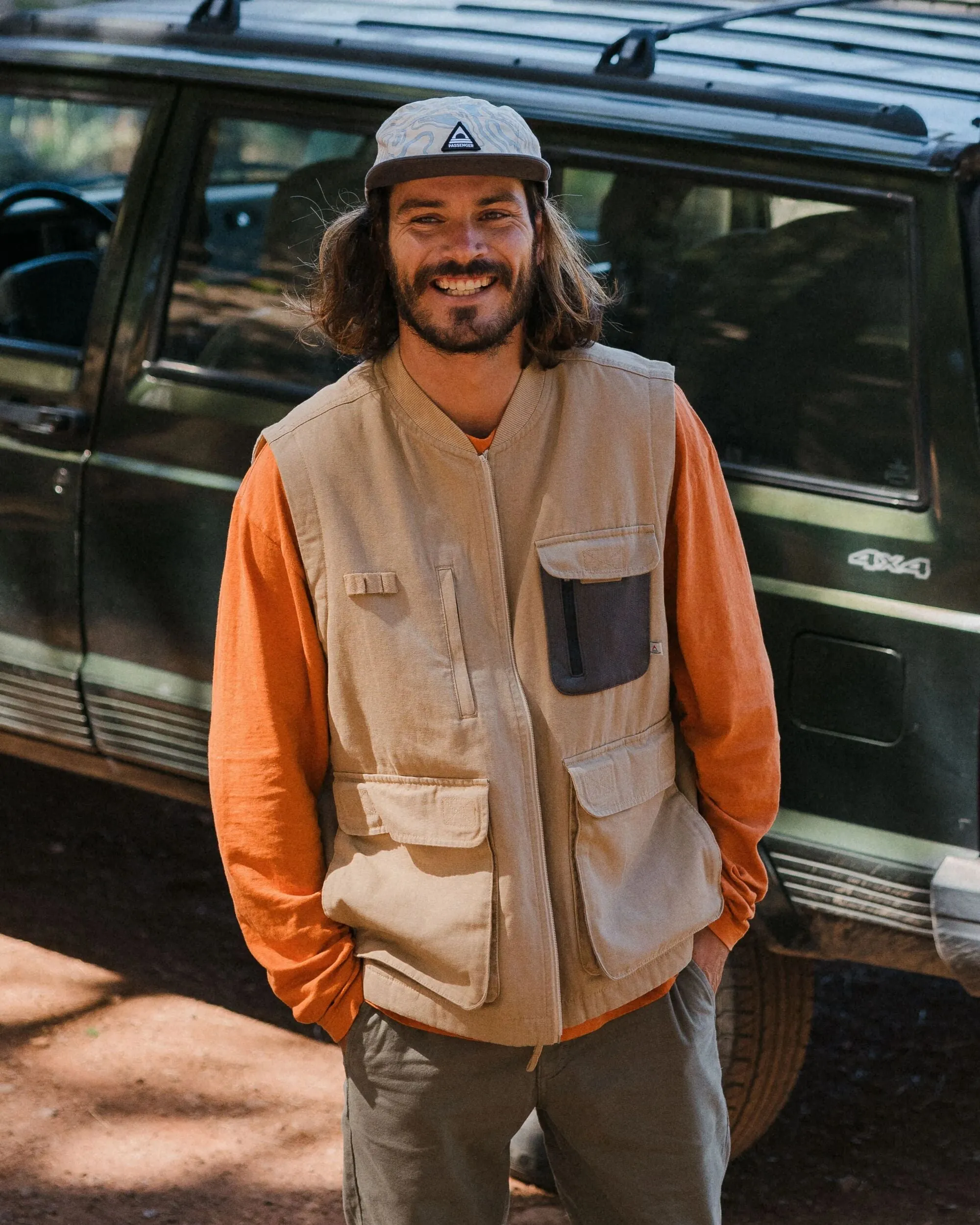 Explorers Organic Cotton Canvas Vest - Stone