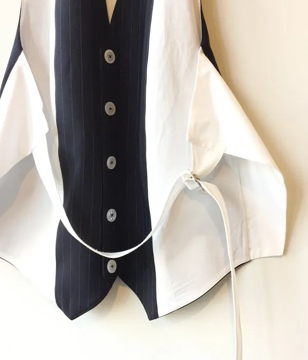 FUMIKA_UCHIDA/PIN STRIPE BACKLESS WAISTCOATS(NAVY)