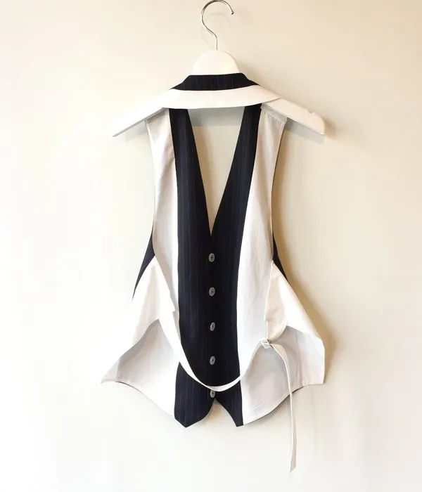 FUMIKA_UCHIDA/PIN STRIPE BACKLESS WAISTCOATS(NAVY)