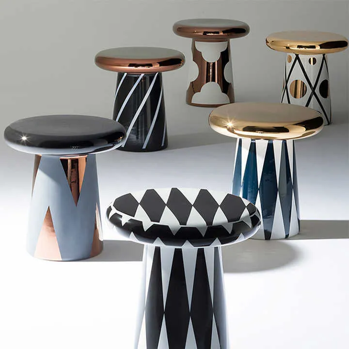 luxury side table .. طاولة جانبية فاخرة