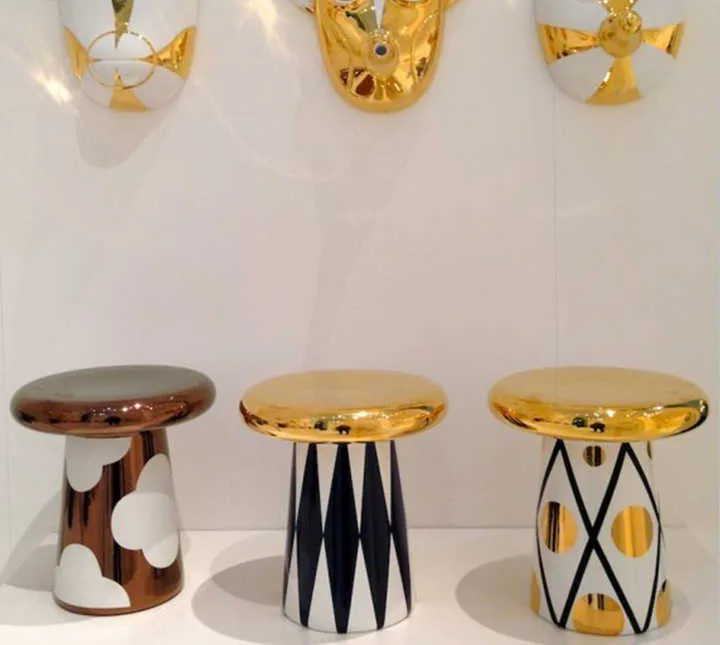 luxury side table .. طاولة جانبية فاخرة